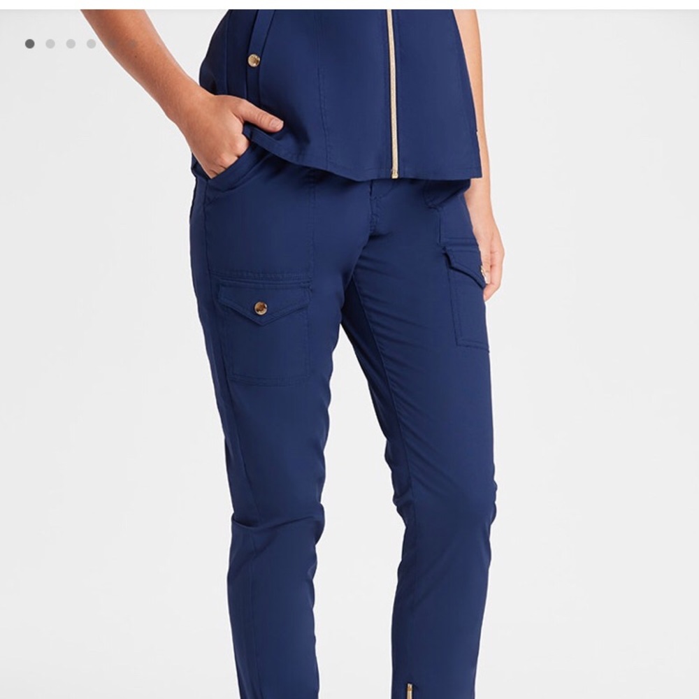 Brand New Jaanuu Scrub Bottoms